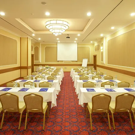 Plaza Otel 4*