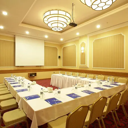Otel Plaza 4*