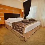 Hotel Plaza