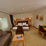 Hotel Plaza 4*