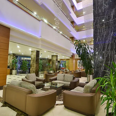 Ξενοδοχείο Plaza 4*